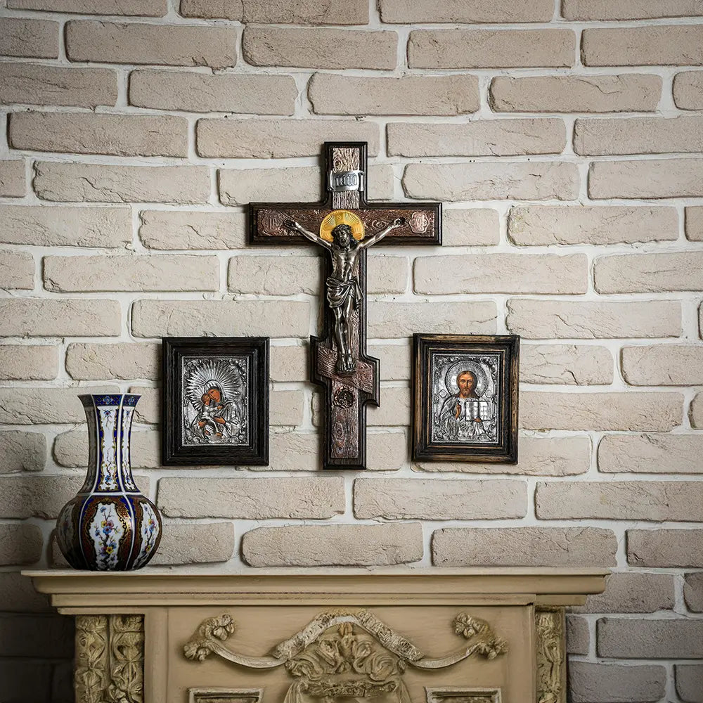 Crucifix de perete K01
