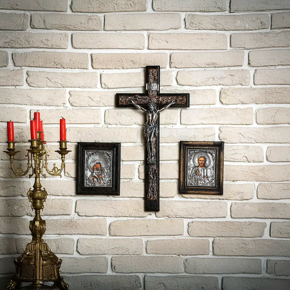 Crucifix de perete K03.1