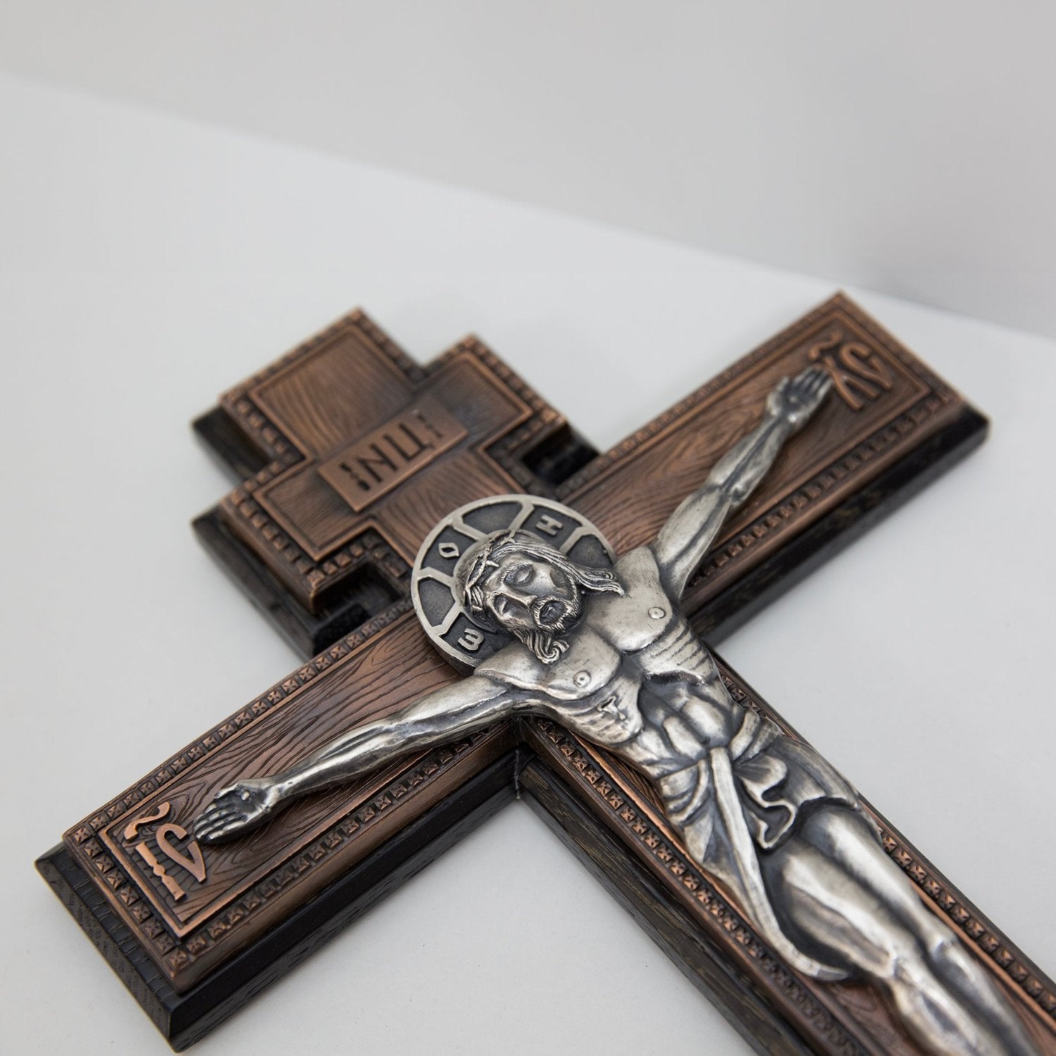 Crucifix de perete K02 la pret de 680 RON, cruce, cruce ortodoxa, cruce ortodoxa model, crucifix, crucifix ortodox, crucifixul, modele de cruci ortodoxe