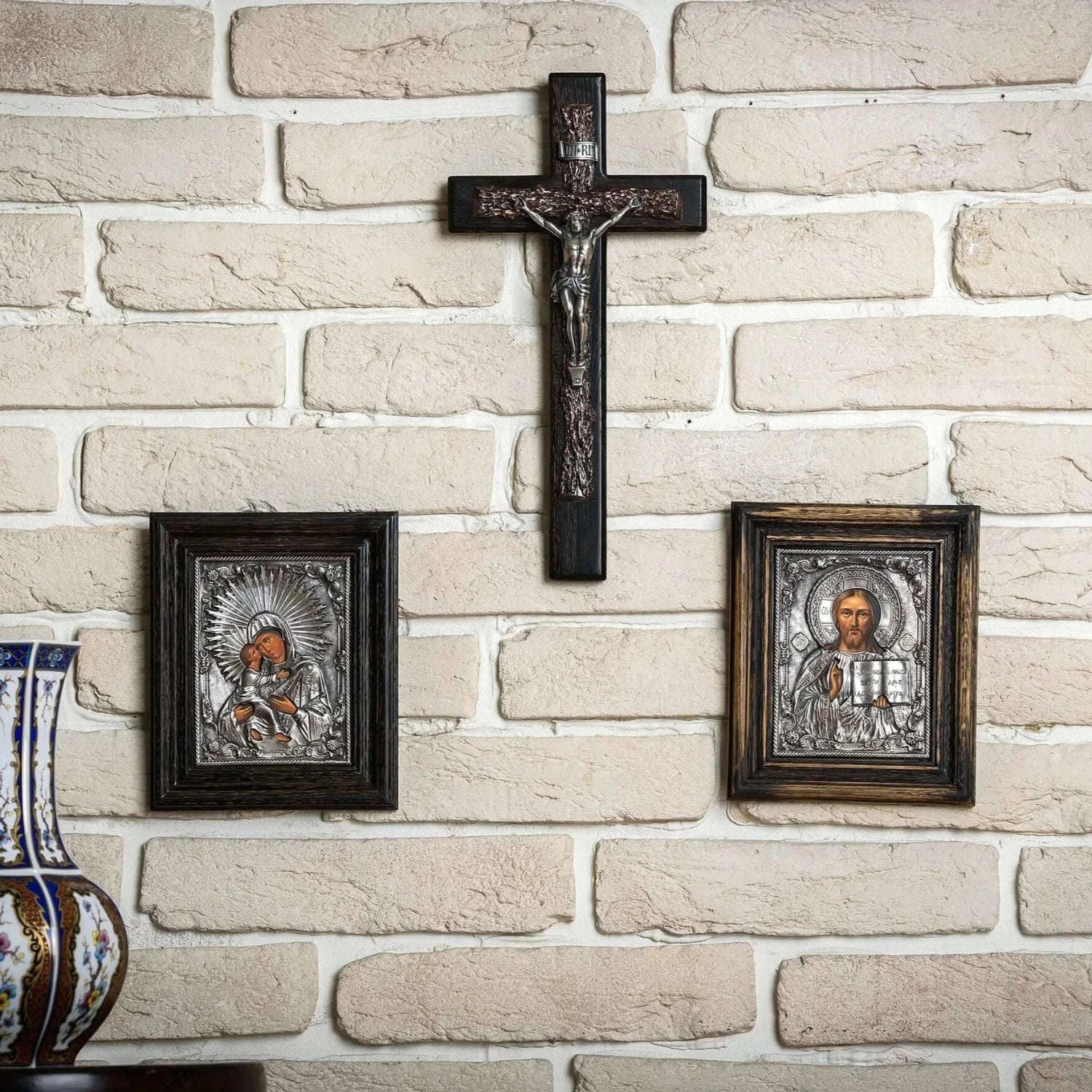 Crucifix de perete K03 la pret de 680 RON, cruce, cruce ortodoxa, cruce ortodoxa model, crucifix, crucifix ortodox, crucifixul, modele de cruci ortodoxe