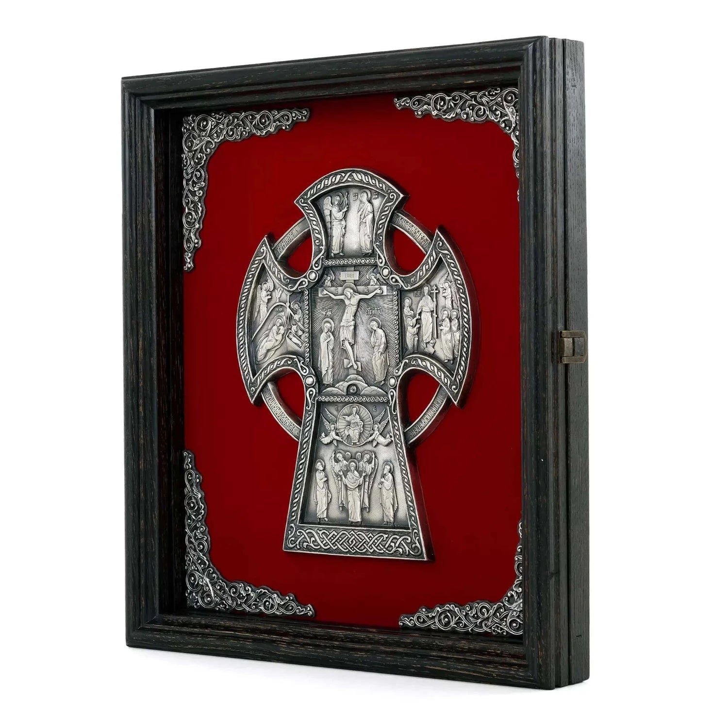 Crucifix în ramă K05.1