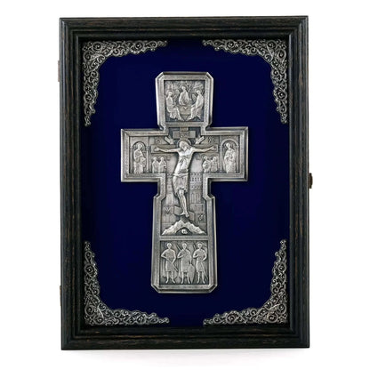 Crucifix în ramă K04.1 la pret de 1160 RON, cruce, cruce ortodoxa, cruce ortodoxa model, crucifix, crucifix ortodox, crucifixul, modele de cruci ortodoxe