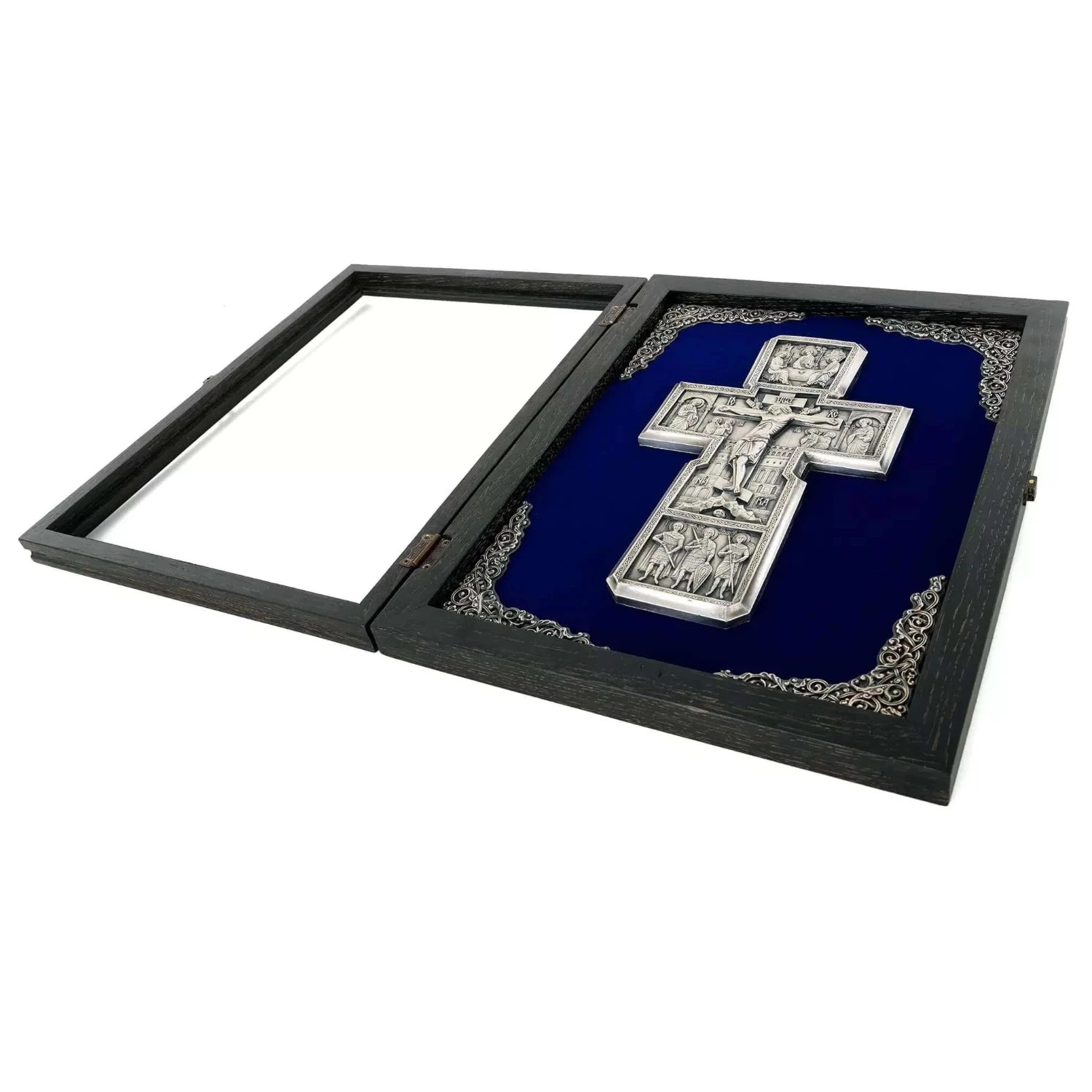 Crucifix în ramă K04.1 la pret de 1160 RON, cruce, cruce ortodoxa, cruce ortodoxa model, crucifix, crucifix ortodox, crucifixul, modele de cruci ortodoxe