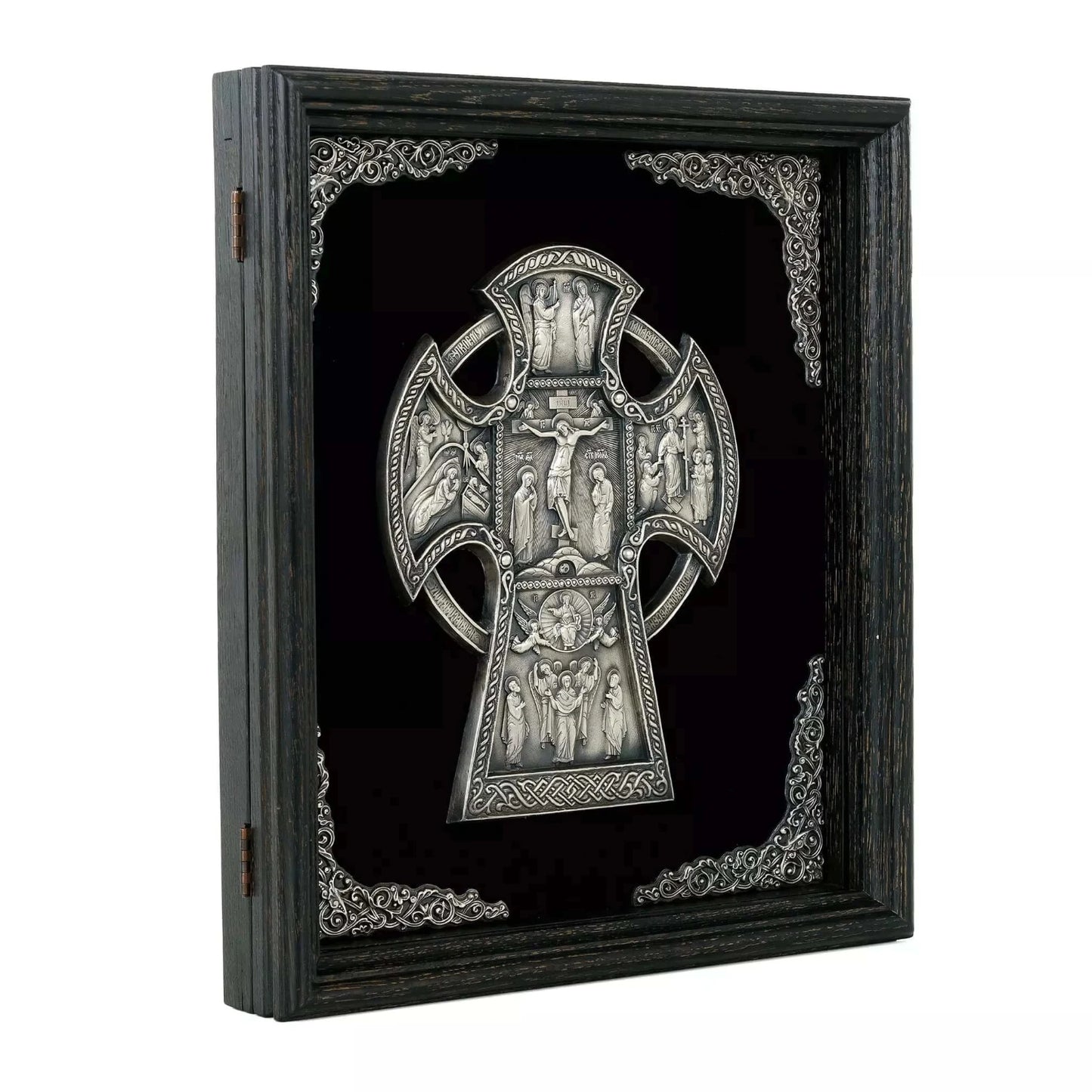 Crucifix în ramă K05 la pret de 1160 RON, cruce, cruce ortodoxa, cruce ortodoxa model, crucifix, crucifix ortodox, crucifixul, modele de cruci ortodoxe